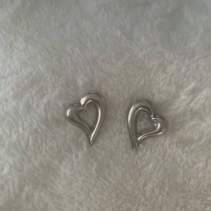 Silver heart earrings. .trial 925